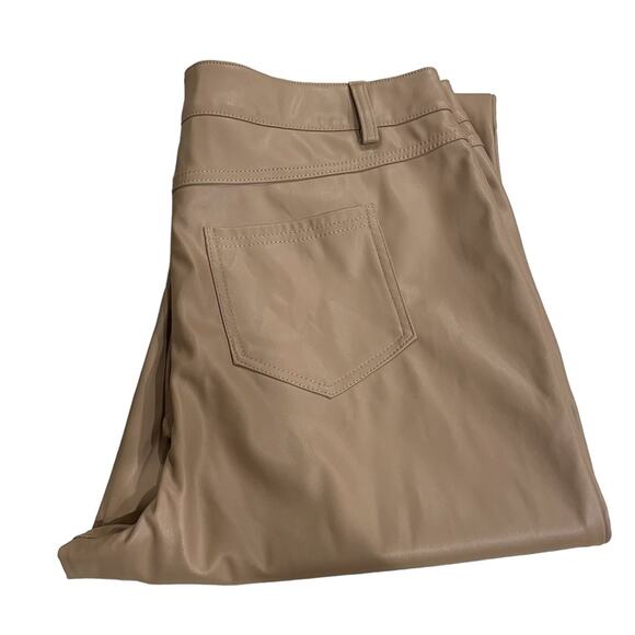 Hesperus Faux Leather Women's Pants Straight Leg Size 11 - Picture 3 of 6